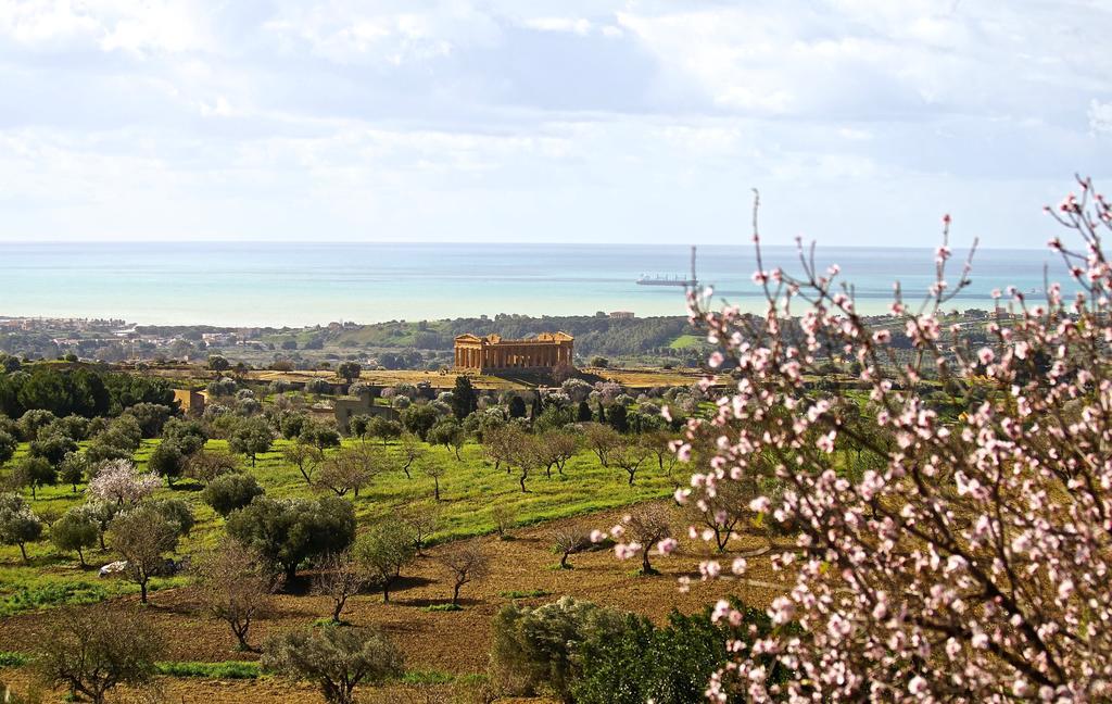 La Passeggiata Di Girgenti Bed & Breakfast อากริเจนโต ภายนอก รูปภาพ